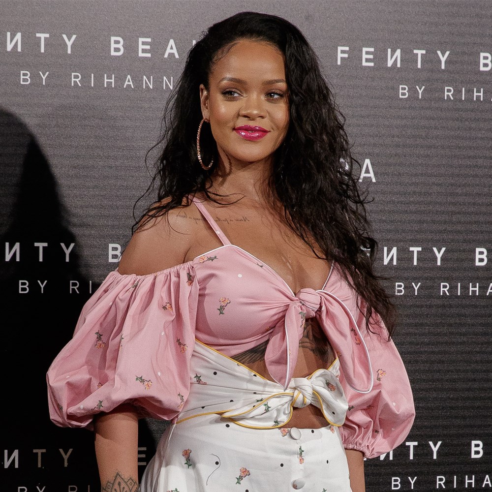 Rihanna'dan ruj sürme dersleri