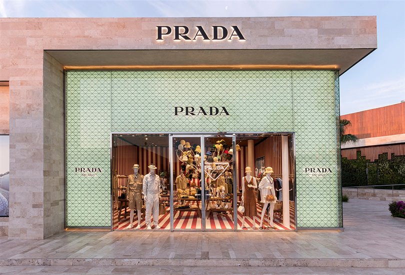 Prada, yaz sezonunu Bodrum'daki butiğiyle kutluyor