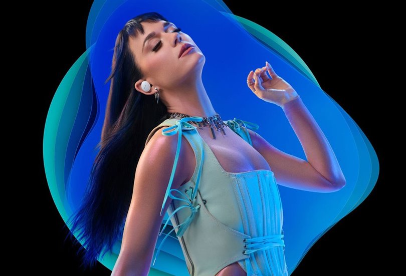 Katy Perry, Denon’un yeni PerL kablosuz kulaklığını tanıtıyor