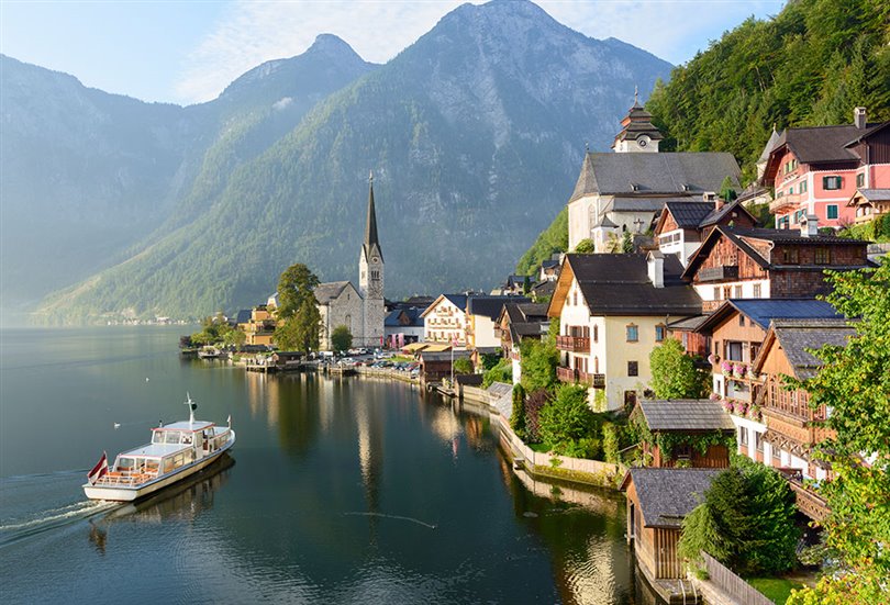 Avusturya’nın masalsı köyü Hallstatt