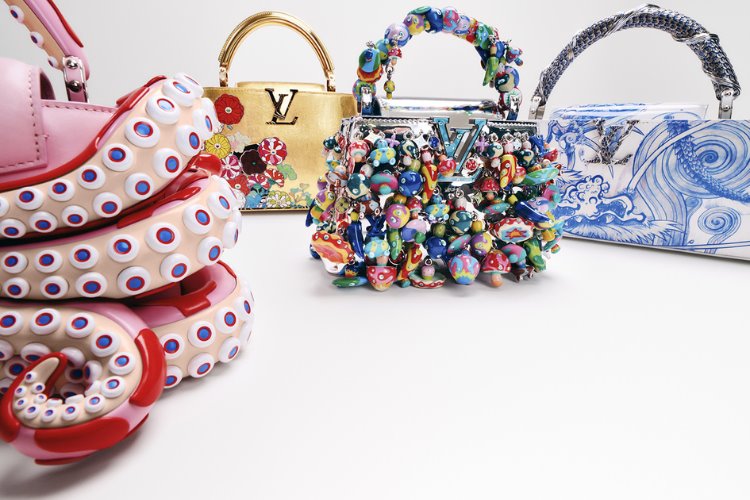 Louis Vuitton, Takashi Murakami imzası taşıyan yeni Artycapucines koleksiyonunu Art Basel Paris’te sergiliyor