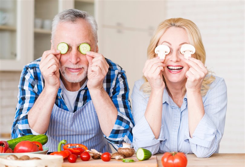 Enerjik yaş almak için yeni nesil diyet: Senolitik beslenme