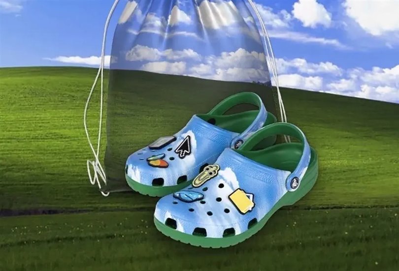 Microsoft, 50. yıl dönümünü Windows XP Temalı Crocs terliklerle kutluyor