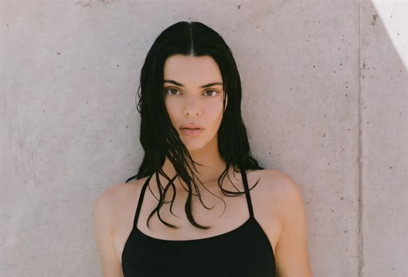  Alo'nun 2025 Sonbahar Koleksiyonunu Kendall Jenner tanıtıyor