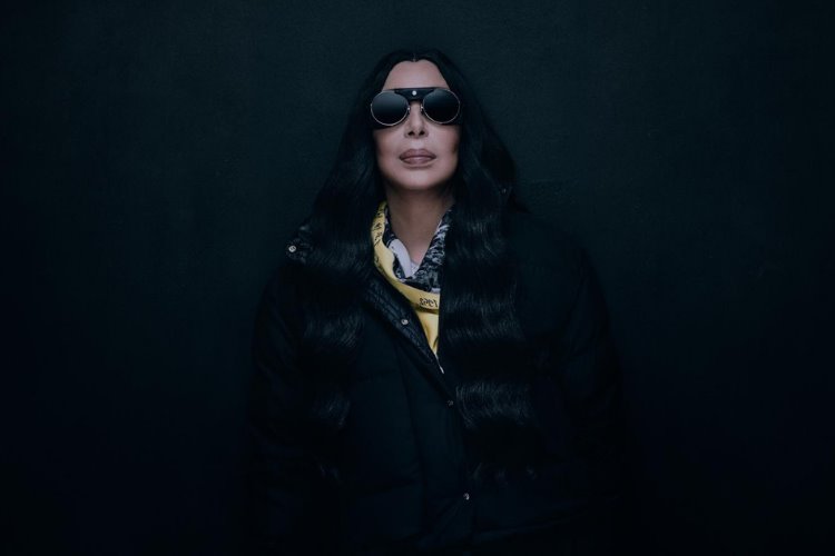 Moncler, Re/Icons kampanyasında Cher, JENNIE ve Grace Jones’u buluşturuyor  