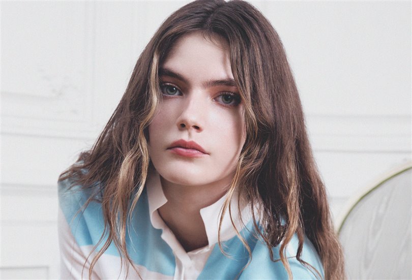 Dior’un yeni marka elçisi Florence Hunt oldu