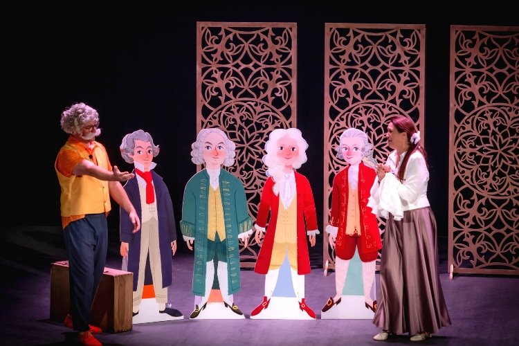 Çocuklara klasik müziği sevdiren oyun: ‘Bay Majör’ün müzik yolculuğu – Mozart’