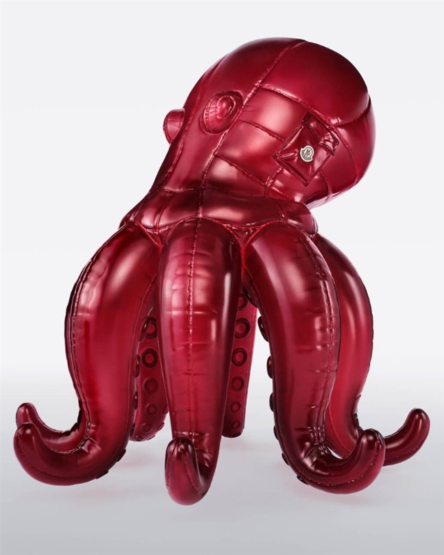 Moncler ve Jamie Dornan, ‘Kabarık bir yaz geçirin’ diyor