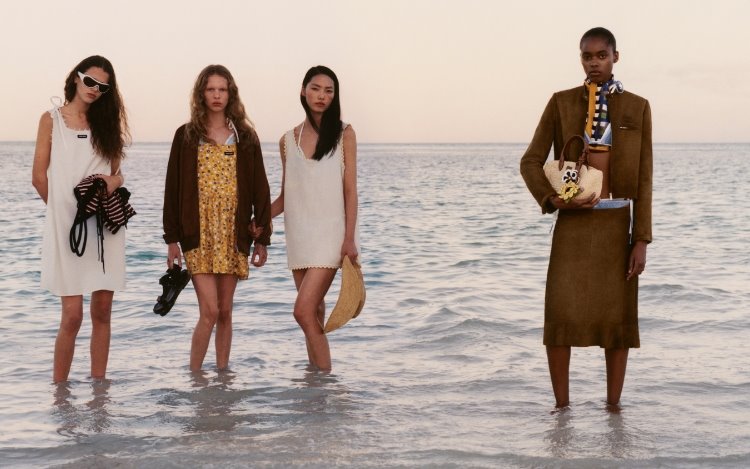 Miu Miu L'Eté 2026 kampanyası yaz rüyasına adım atmaya davet ediyor 
