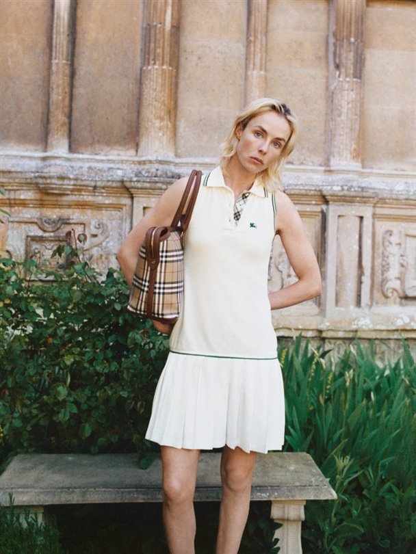 Burberry, 2026 sonbaharı için kırsal bölgeye yöneliyor