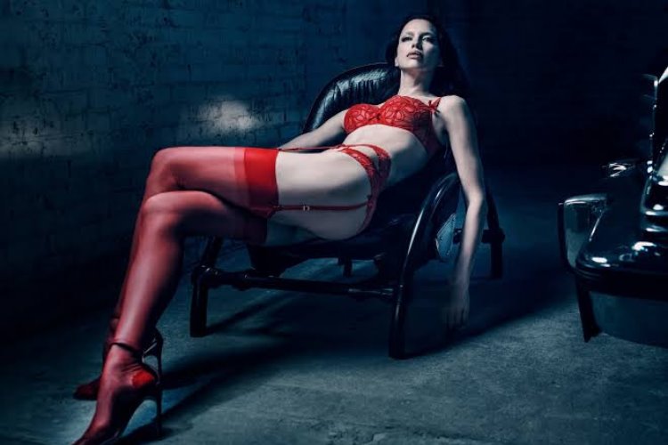 Agent Provocateur, Irina Shayk ile yeni bir ‘Neo-Diva’ yaratıyor